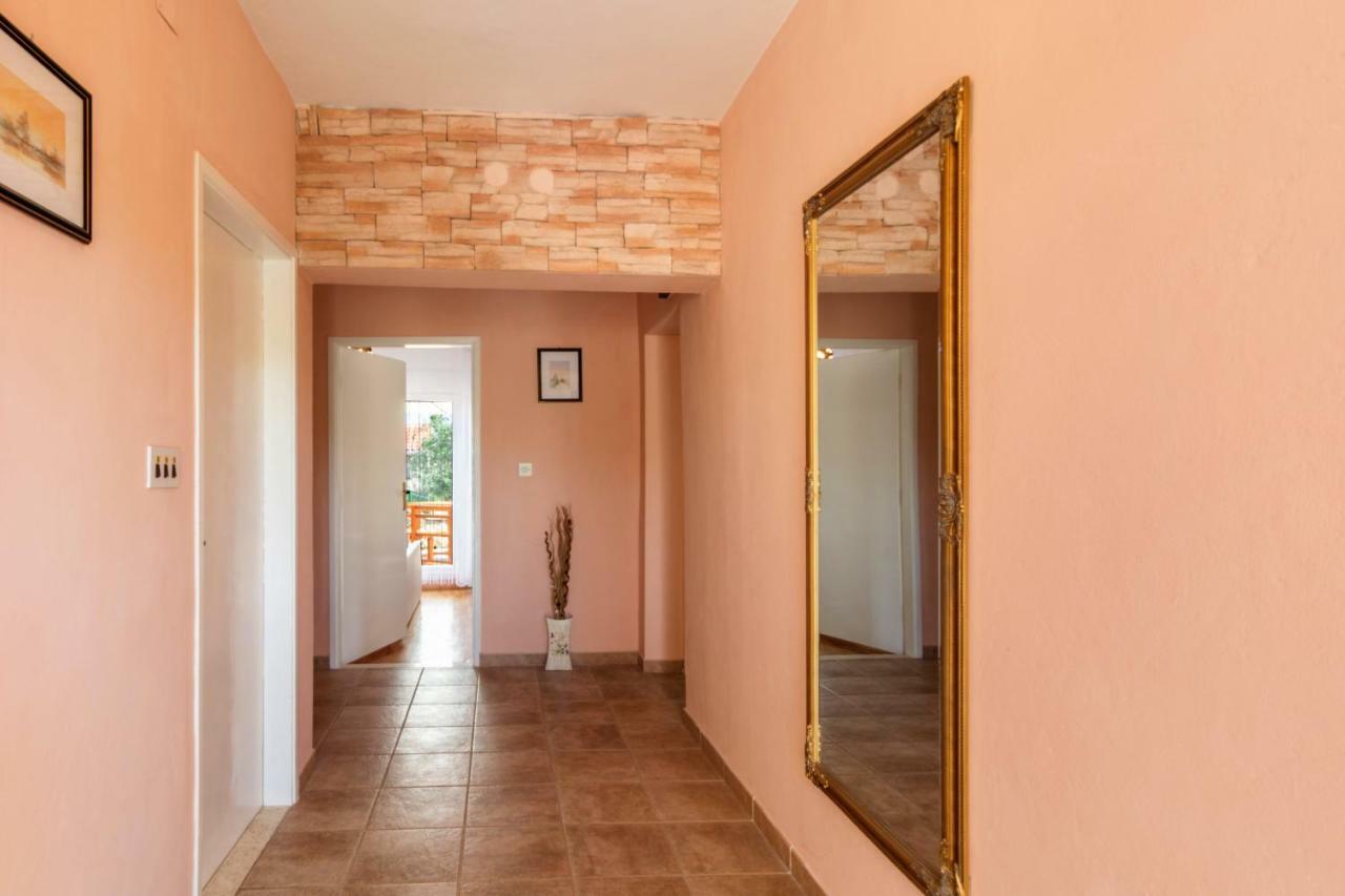 Vacation House Maslina Rupalj Kültér fotó