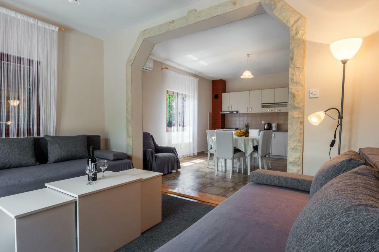 Vacation House Maslina Rupalj Kültér fotó