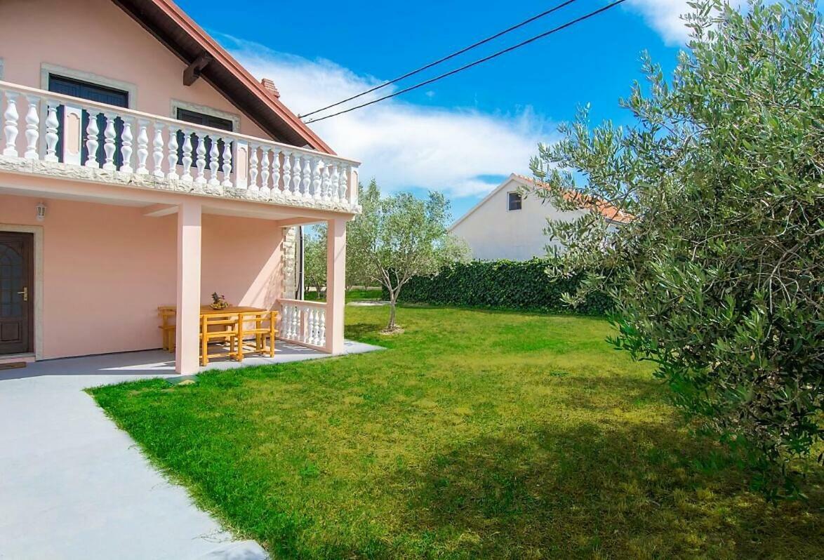 Vacation House Maslina Rupalj Kültér fotó