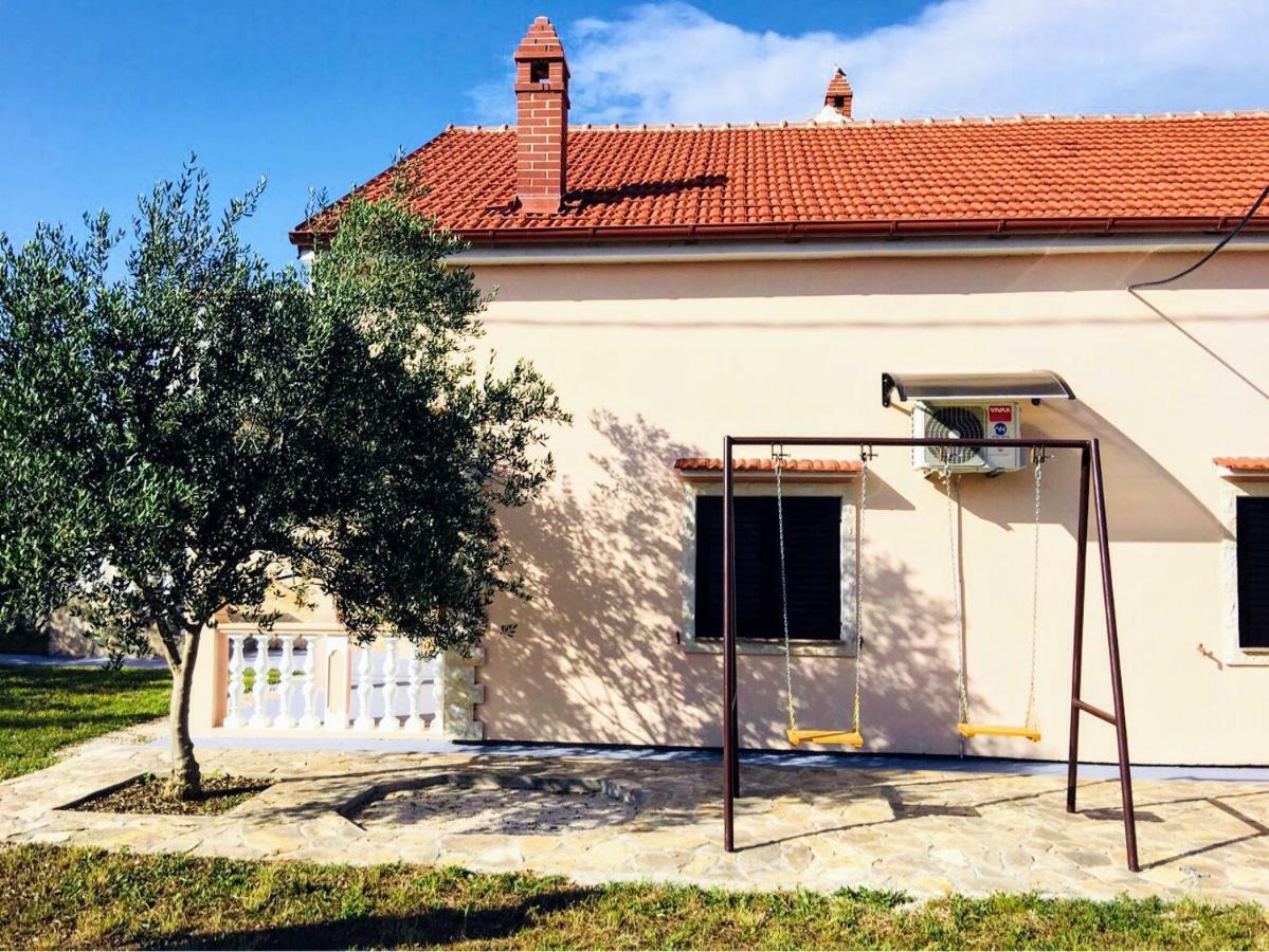 Vacation House Maslina Rupalj Kültér fotó